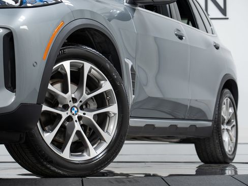 Used 2024 BMW X5 xDrive40i w/ Premium Package AWD/4WD image 27