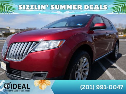 Used 2013 Lincoln MKX AWD image 3