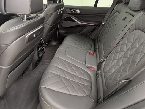 Certified 2025 BMW X5 xDrive40i w/ Climate Comfort Package image 15