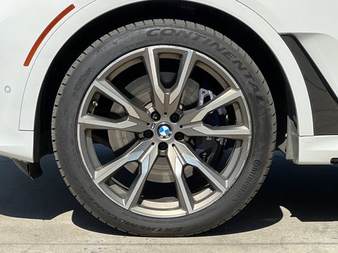 Used 2020 BMW X7 M50i AWD/4WD image 41