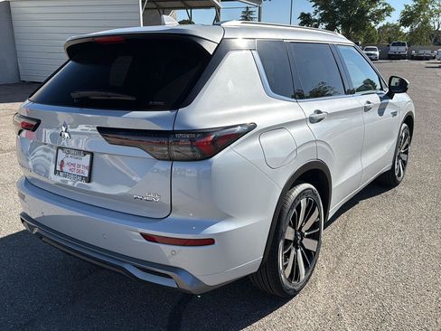New 2026 Mitsubishi Outlander 4WD Plug-In Hybrid image 7