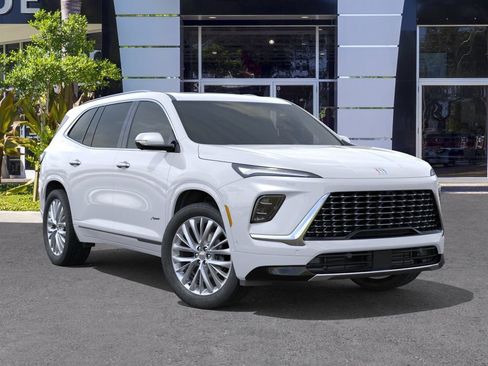New 2026 Buick Enclave Avenir w/ Super Cruise Package FWD image 7