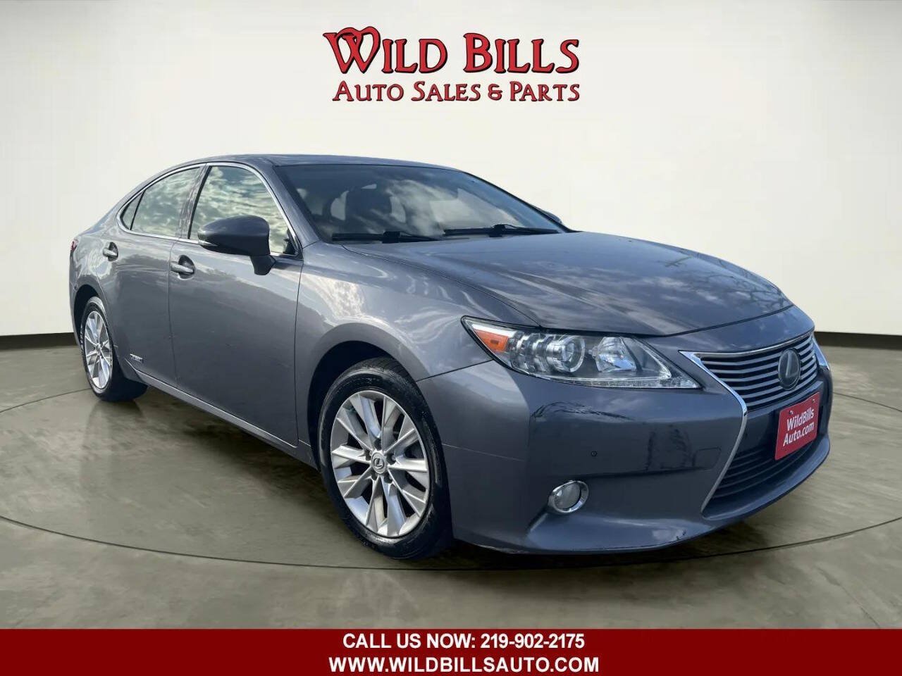 Used 2013 Lexus ES 300h FWD image 1