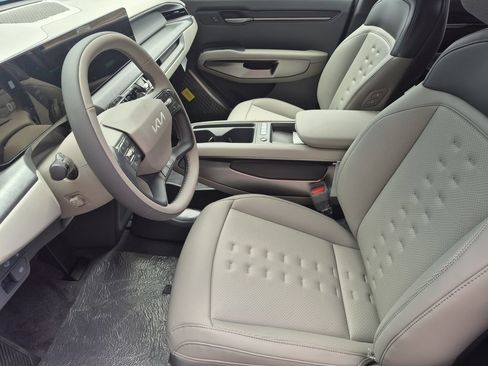 New 2026 Kia EV9 Wind AWD/4WD image 10