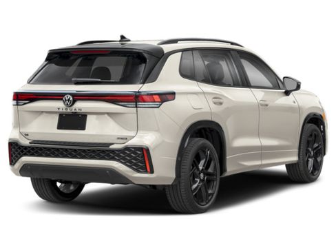 New 2026 Volkswagen Tiguan SE R-Line FWD image 2