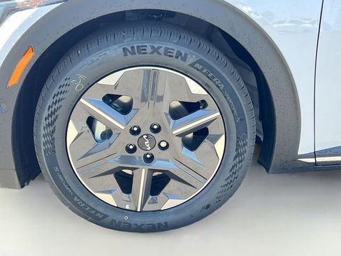 New 2025 Kia EV6 Light image 32