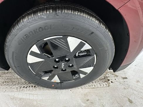 New 2026 Kia Carnival LXS image 9