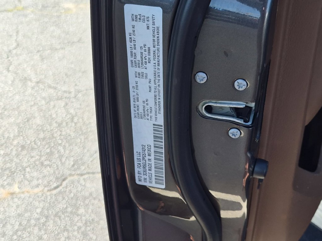 Used 2023 RAM 2500 Limited AWD/4WD image 36
