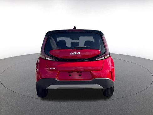 Used 2025 Kia Soul LX w/ LX Technology Package FWD image 10