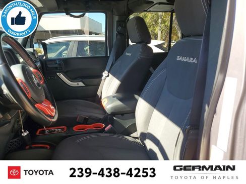 Used 2018 Jeep Wrangler Unlimited Sahara w/ Connectivity Group image 19