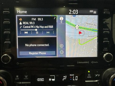 Used 2020 Toyota Highlander XLE AWD/4WD image 26