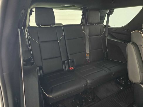 Used 2023 Cadillac Escalade Premium Luxury w/ Performance Package image 13