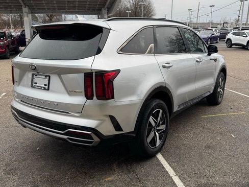 Used 2021 Kia Sorento EX image 8