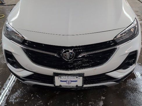 Certified 2023 Buick Encore GX Preferred image 2
