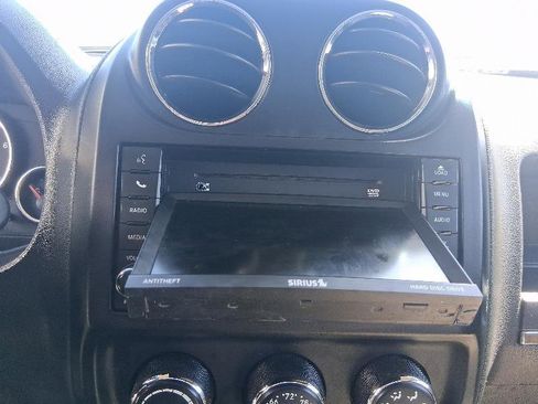 Used 2013 Jeep Patriot Limited w/ Sun/Sound Group FWD image 35