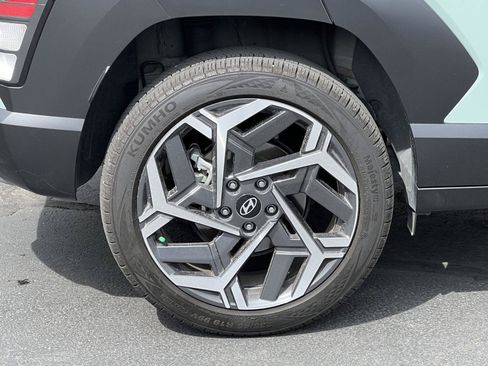 Used 2026 Hyundai Kona SEL Premium AWD/4WD image 15