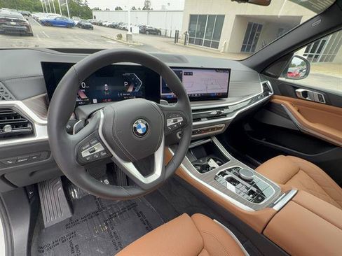 Certified 2024 BMW X5 xDrive40i w/ Premium Package AWD/4WD image 10