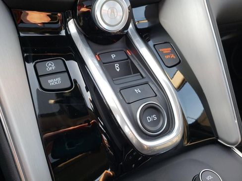 Certified 2025 Acura TLX w/ Technology Package image 30