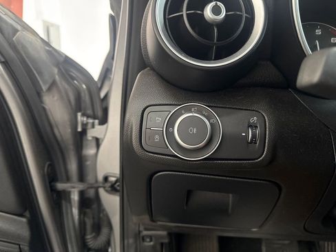 Used 2017 Alfa Romeo Giulia AWD w/ Cold Weather Package image 11