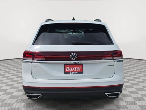 Certified 2024 Volkswagen Atlas SE AWD/4WD image 11