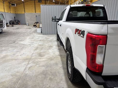 Used 2019 Ford F250 XL w/ Power Equipment Group image 9