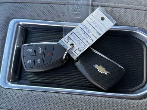 Certified 2022 Chevrolet Silverado 1500 LTZ w/ LTZ Convenience Package II image 27