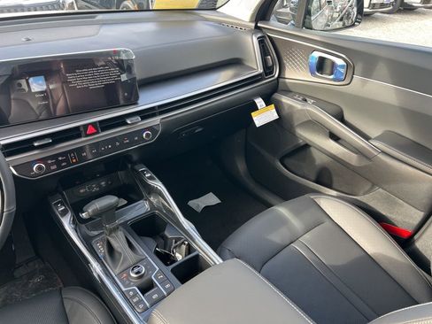 New 2026 Kia Sorento EX AWD/4WD image 13