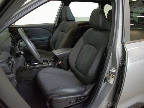 Used 2026 Subaru Forester Premium AWD/4WD image 19