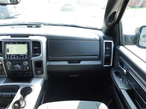 Used 2023 RAM 1500 Warlock AWD/4WD image 38