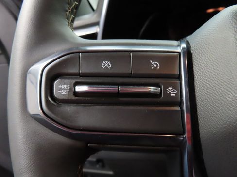 Used 2024 GMC Canyon AT4 w/ AT4 Premium Package image 47