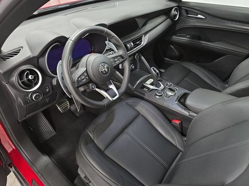 Used 2024 Alfa Romeo Stelvio Sprint RWD image 4