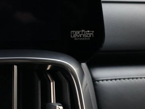 Used 2023 Lexus LX 600 4WD w/ Ultra Luxury Package image 90