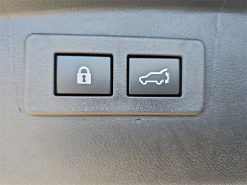 New 2025 Subaru Outback Premium image 13