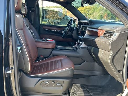 Used 2023 GMC Yukon XL Denali Ultimate image 22