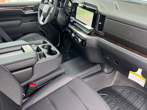 New 2026 GMC Sierra 1500 Elevation w/ Elevation Select Package AWD/4WD image 12