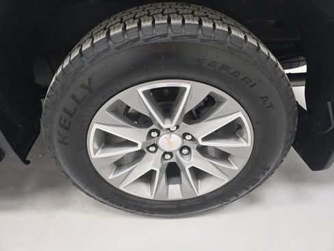 Certified 2022 Chevrolet Silverado 1500 High Country w/ LPO, Dark Essentials Package image 25