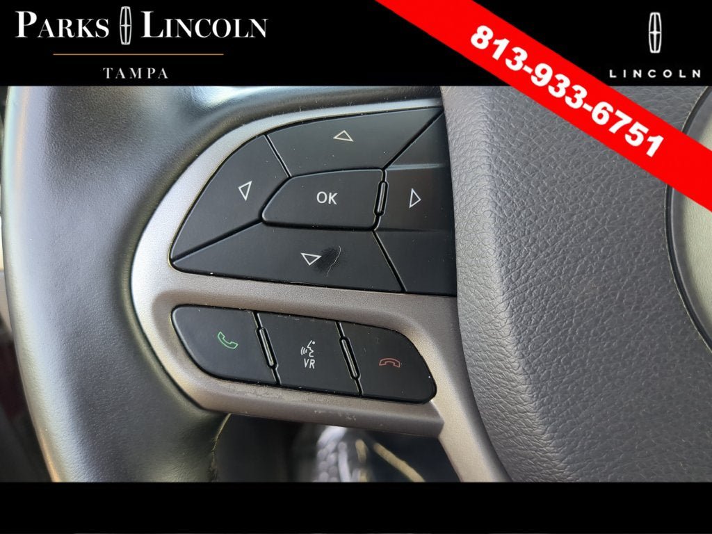Used 2019 Jeep Cherokee Limited w/ Technology Group AWD/4WD image 29
