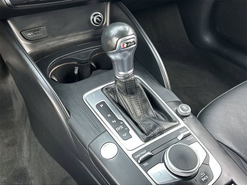 Used 2018 Audi A3 2.0T Premium w/ Convenience Package image 27