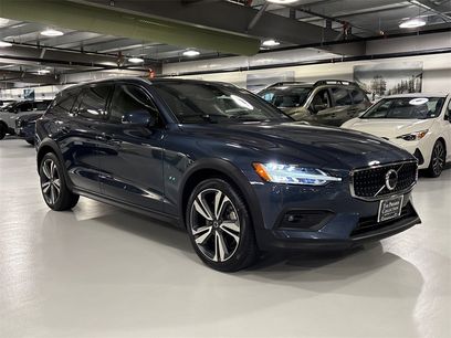 Certified 2023 Volvo V60 B5 Cross Country Plus w/ Climate Package