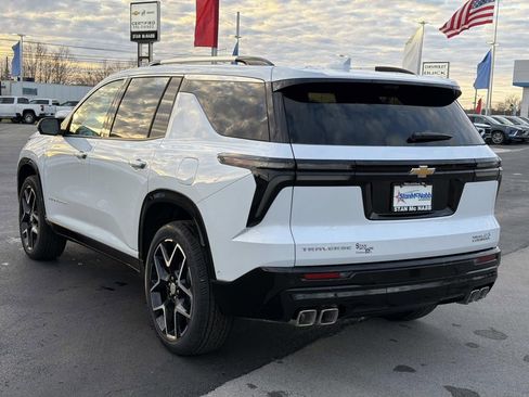 New 2026 Chevrolet Traverse High Country w/ LPO, Floor Liner Package image 5