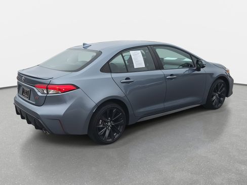 Used 2024 Toyota Corolla SE image 5