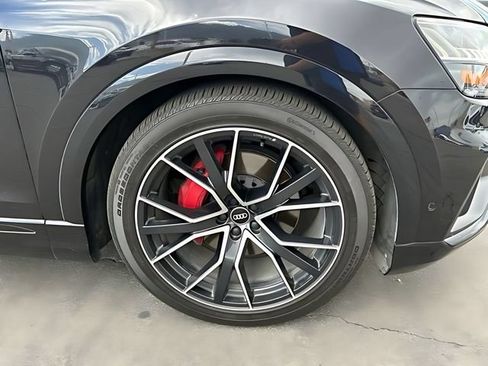 Used 2020 Audi Q8 Prestige AWD/4WD image 9