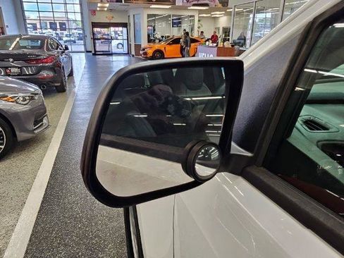 Used 2019 Chevrolet Colorado W/T w/ WT Convenience Package AWD/4WD image 29