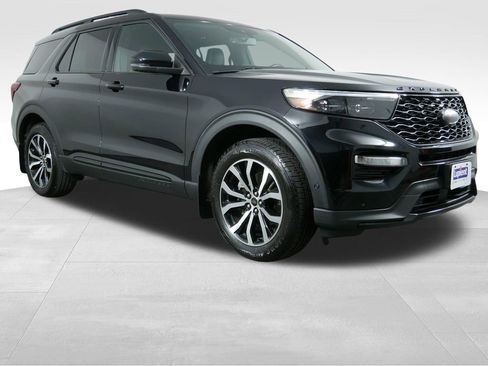 Used 2020 Ford Explorer ST w/ Premium Technology Package AWD/4WD image 2
