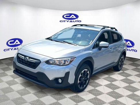 Used 2021 Subaru Crosstrek 2.0i Premium w/ Moonroof Package AWD/4WD image 9