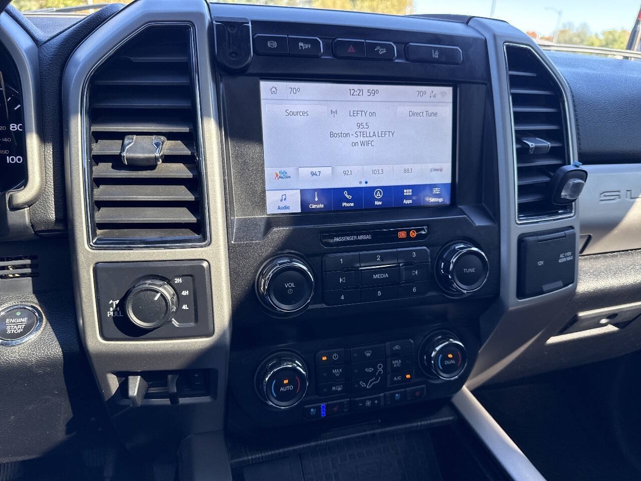 Used 2020 Ford F350 Lariat AWD/4WD image 40
