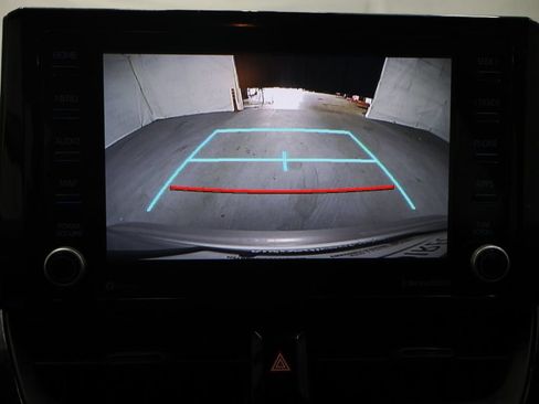 Used 2022 Toyota Corolla LE FWD image 23
