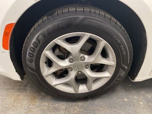 Used 2018 Chrysler Pacifica Touring-L Plus w/ Advanced Safetytec Group image 30