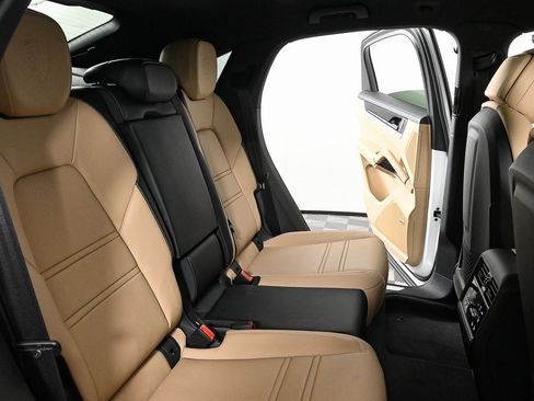 New 2026 Porsche Cayenne Coupe image 26
