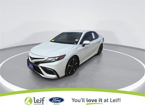 Used 2023 Toyota Camry XSE image 4